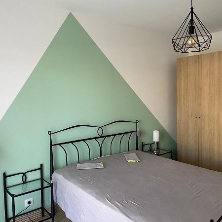 Tres Bel Appartement Entier Proche De La Mer 2 Chambres 1 Salon Vallauris Exterior foto