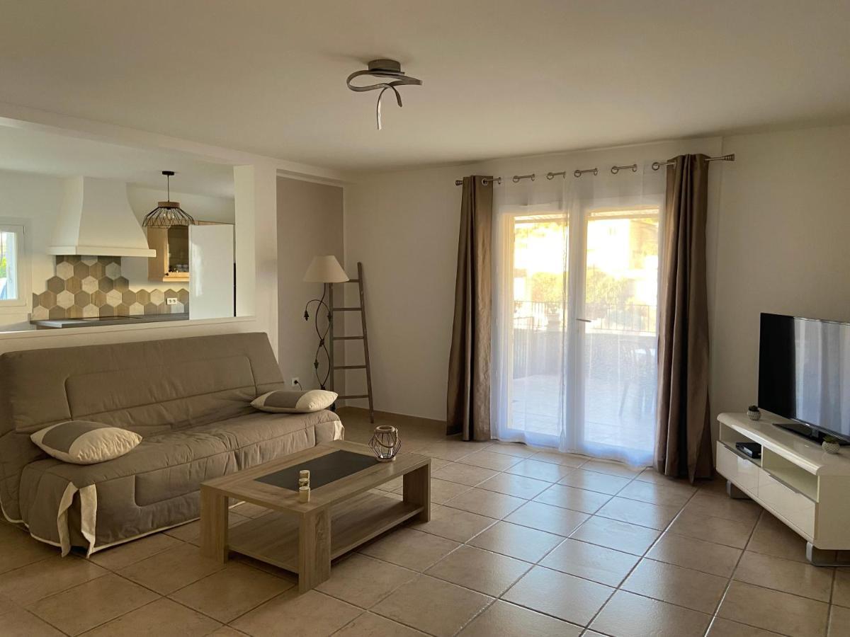 Tres Bel Appartement Entier Proche De La Mer 2 Chambres 1 Salon Vallauris Exterior foto